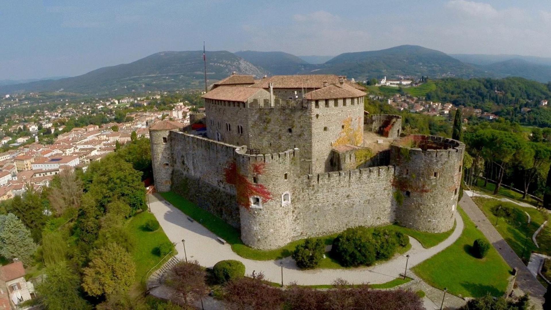 Piuma Apartment Gorizia Luaran gambar